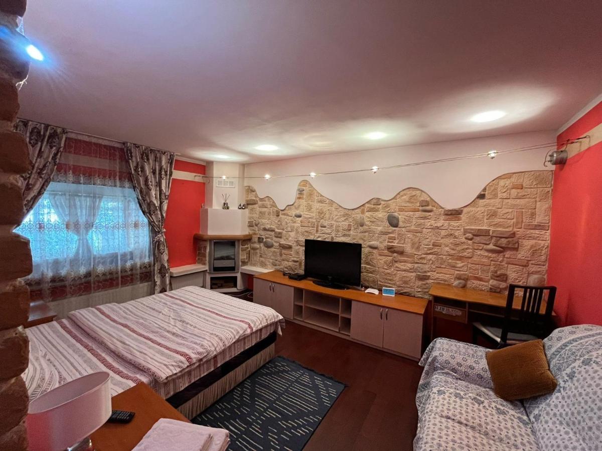 Apartament Central トゥルグ・ネアムツ エクステリア 写真
